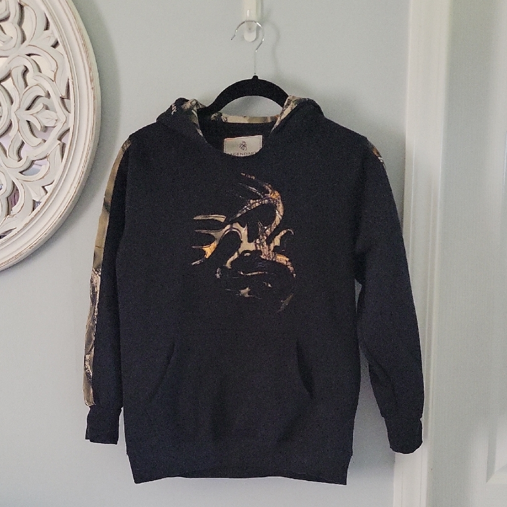 Boys-M Legendary Whitetails Black and Tan Hoodie